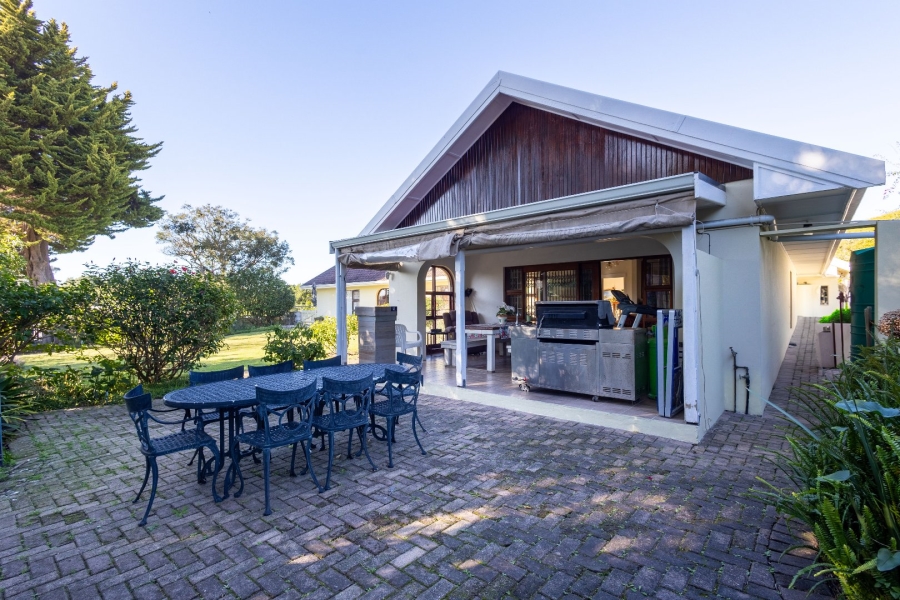 4 Bedroom Property for Sale in Lower Robberg Western Cape